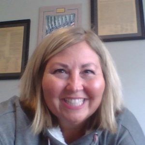 Meet your Posher, Debbie